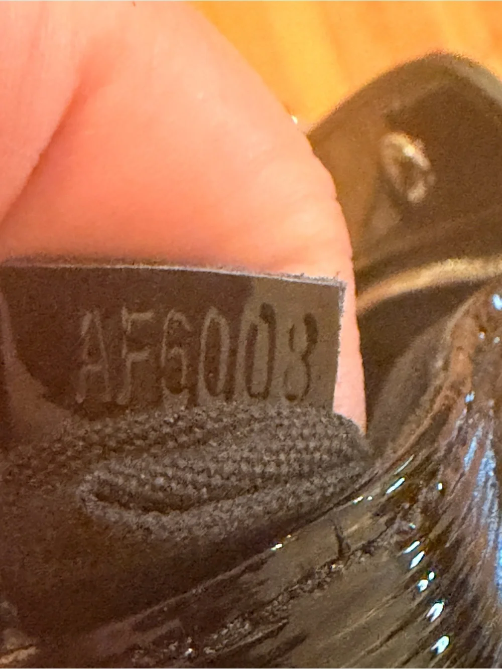 Louis Vuitton electric epi Brea: damaged